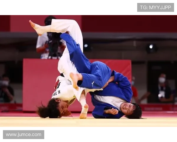 柔道比赛中战术运用与技术结合的策略分析与实战应用探讨