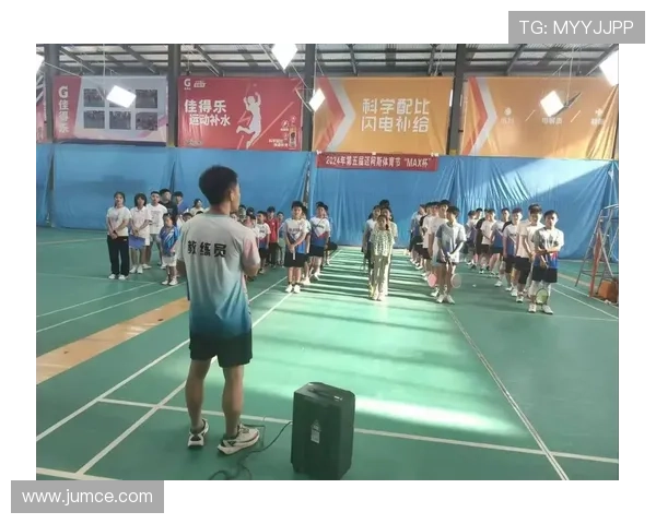 从基础到进阶的羽毛球教学视频系统提升技术实战能力与科学训练方法解析